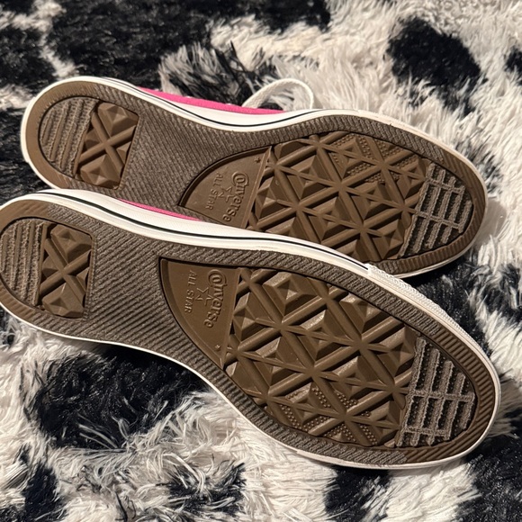 Converse Pink Women's Sneakers - Picture 2 of 6